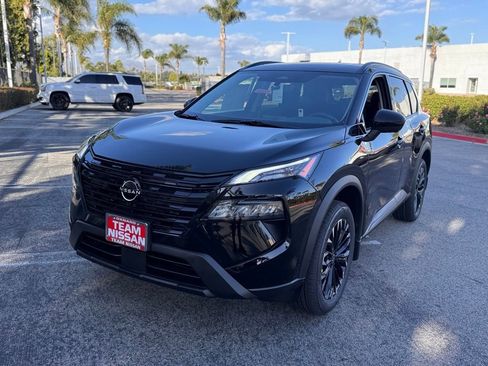 New 2026 Nissan Rogue SV FWD image 4