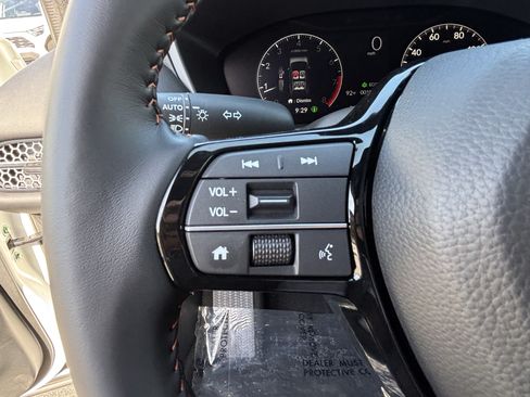Used 2027 Honda HR-V Sport image 25