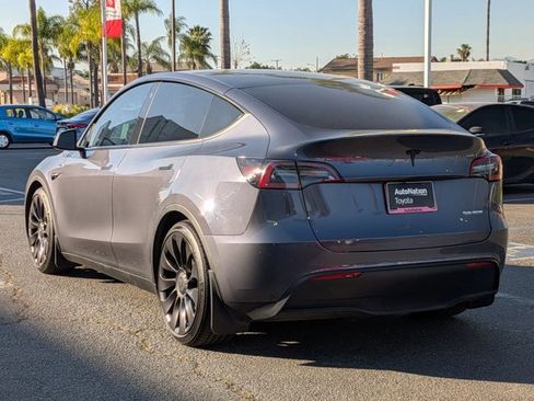 Used 2022 Tesla Model Y Performance image 8