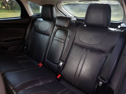 Used 2013 Ford Focus SE FWD image 8