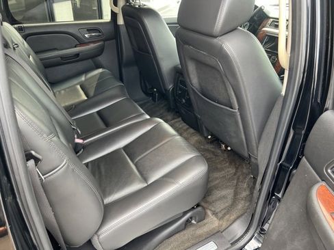 Used 2008 Chevrolet Avalanche LT w/ LT Preferred Equipment Group image 8