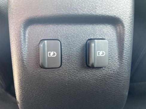 Used 2023 Nissan Kicks SR w/ SR Premium Package FWD image 20