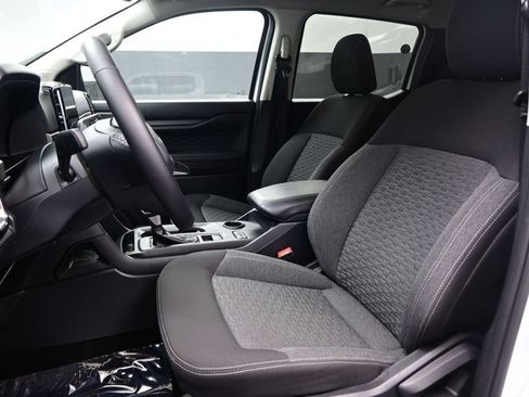 Used 2025 Ford Ranger XLT RWD image 9