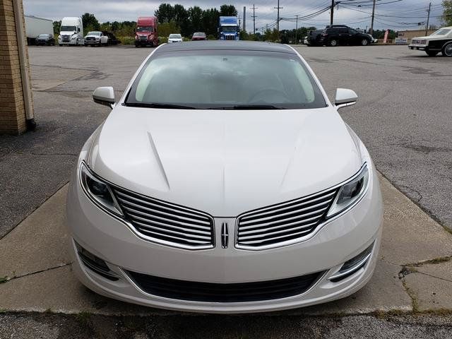 Used 2015 Lincoln MKZ w/ Equipment Group 102A Reserve FWD image 9