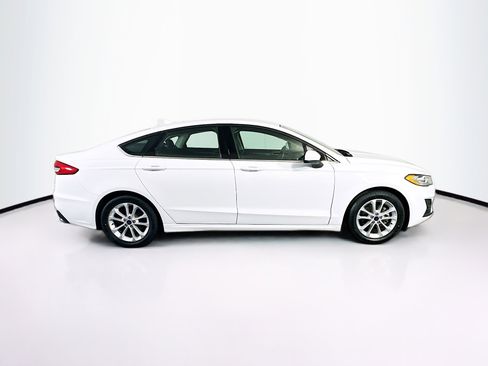 Used 2019 Ford Fusion SE image 10