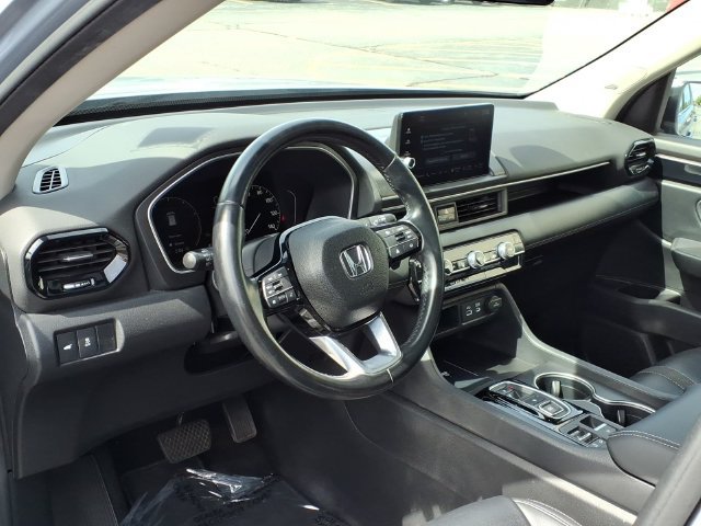 Certified 2024 Honda Pilot Touring image 5