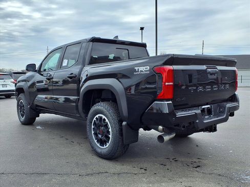 New 2026 Toyota Tacoma TRD Off-Road w/ TRD Off Road Upgrade Package AWD/4WD image 22
