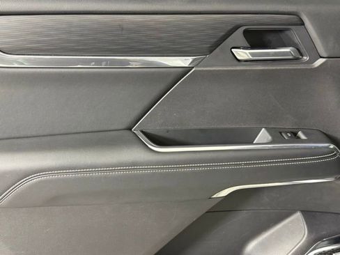 Used 2025 GMC Acadia Elevation image 20