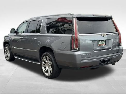 Used 2018 Cadillac Escalade ESV Luxury image 9