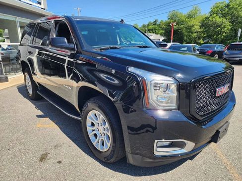 Used 2015 GMC Yukon SLT AWD/4WD image 3