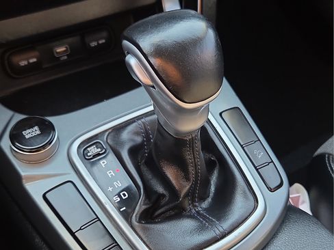 Used 2021 Kia Seltos S FWD image 20