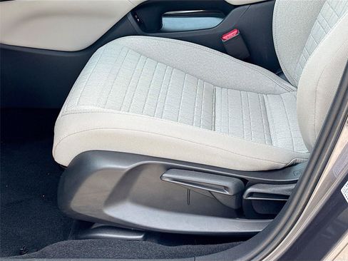 Certified 2026 Honda HR-V LX image 21