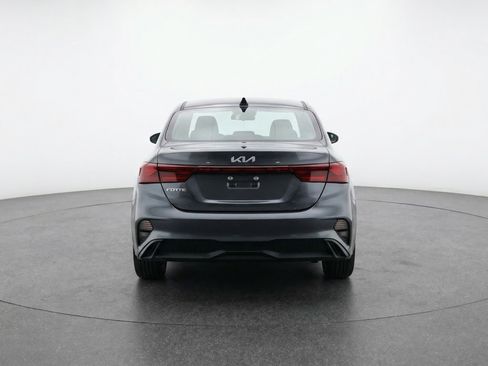 Used 2024 Kia Forte LXS image 7