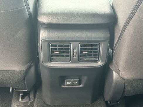 Certified 2025 Toyota RAV4 XLE AWD/4WD image 19