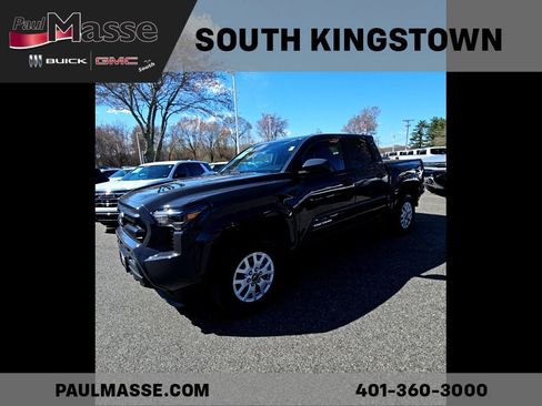 Used 2025 Toyota Tacoma SR5 AWD/4WD image 2
