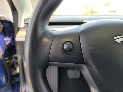 Used 2018 Tesla Model 3 Long Range RWD image 22