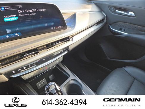 Used 2024 Cadillac XT4 Sport image 41