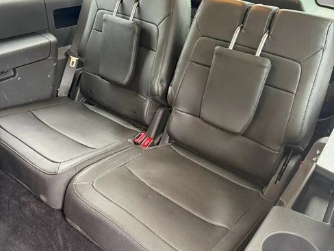 Used 2019 Ford Flex SEL w/ Equipment Group 202A AWD/4WD image 11