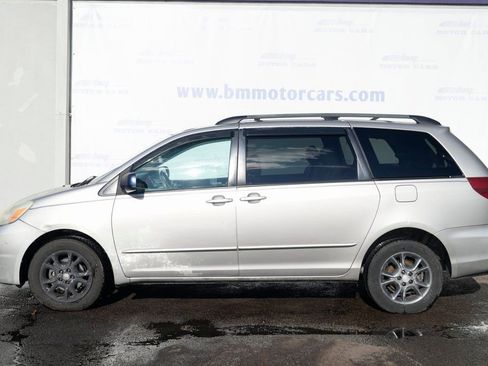 Used 2005 Toyota Sienna XLE image 8