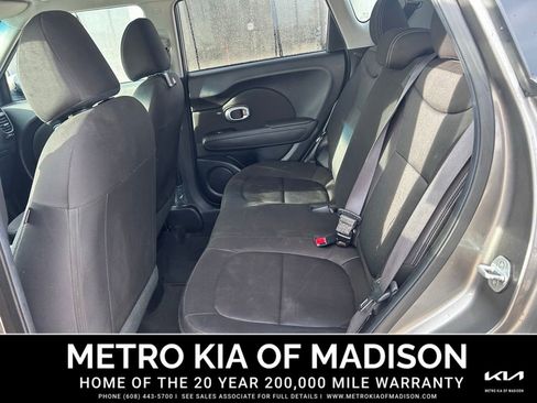 Used 2017 Kia Soul image 21
