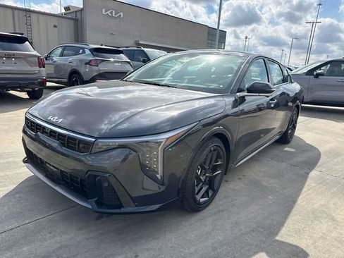 New 2026 Kia K4 GT-Line Turbo image 3