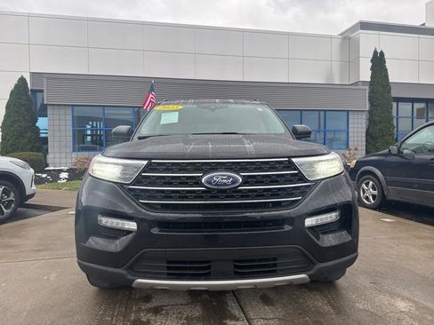 Certified 2023 Ford Explorer XLT w/ Equipment Group 202A image 7