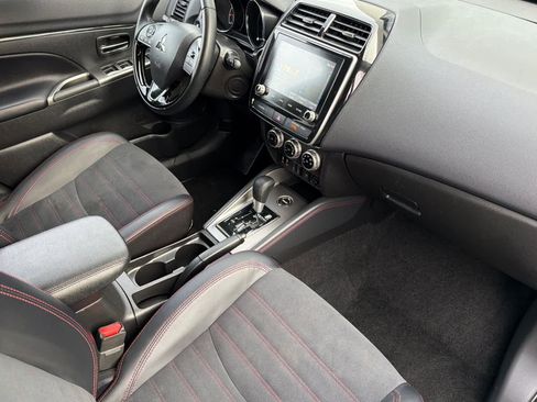 Used 2024 Mitsubishi Outlander Sport SE image 18