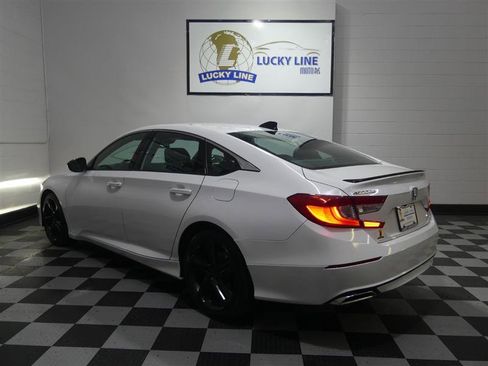 Used 2021 Honda Accord Sport image 8