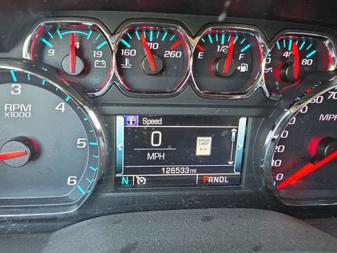 Used 2019 Chevrolet Suburban LT AWD/4WD image 6