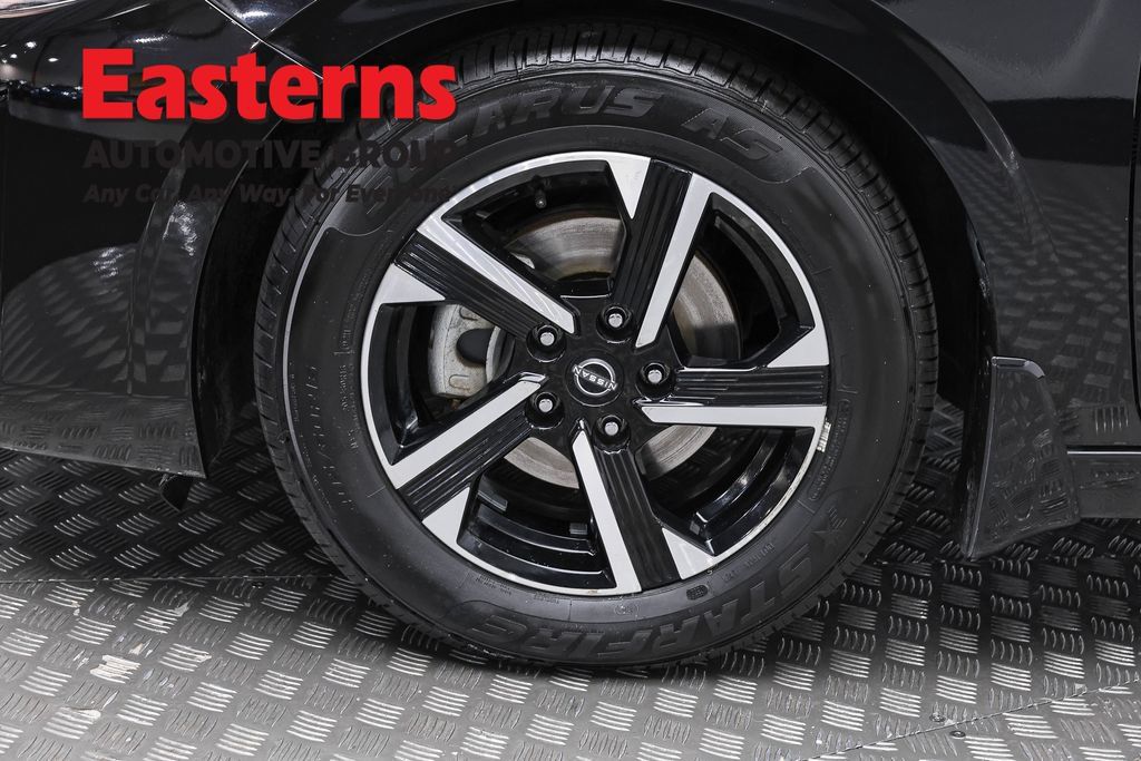 Used 2024 Nissan Sentra SV w/ All-Weather Package FWD image 32