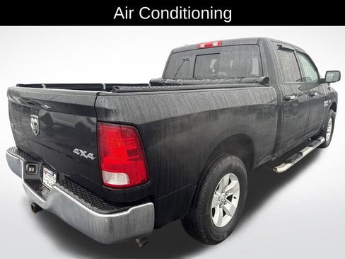 Used 2017 RAM 1500 Classic SLT image 6