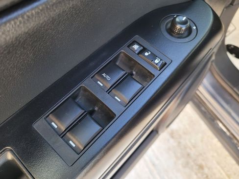 Used 2016 Jeep Patriot 4WD image 16