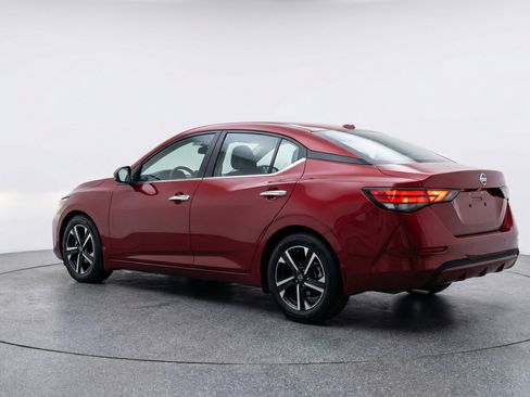 Used 2025 Nissan Sentra SV image 6