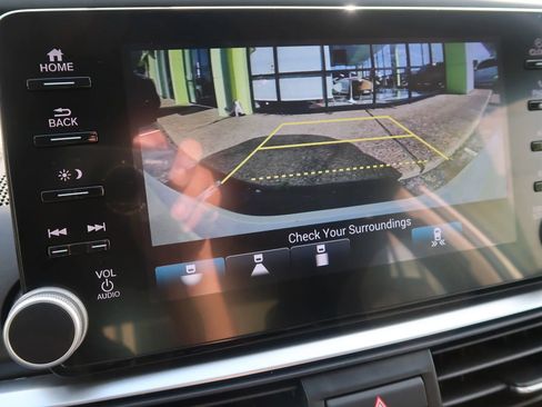 Used 2021 Honda Accord EX-L image 31