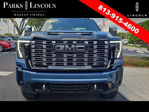 Used 2025 GMC Sierra 2500 Denali Ultimate AWD/4WD image 2