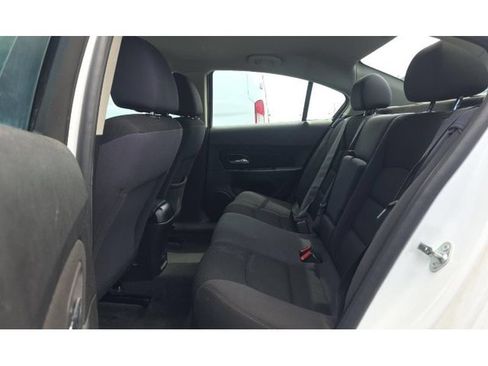Used 2014 Chevrolet Cruze LT FWD image 9