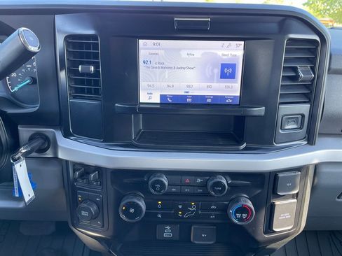 Used 2025 Ford F250 XLT AWD/4WD image 8