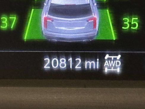 Used 2024 Cadillac XT6 Premium Luxury AWD/4WD image 32