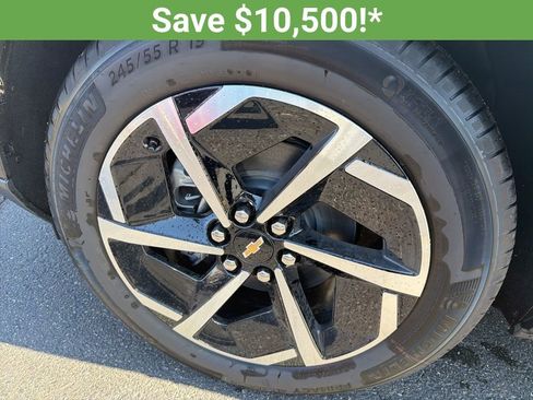 New 2026 Chevrolet Equinox EV LT image 42