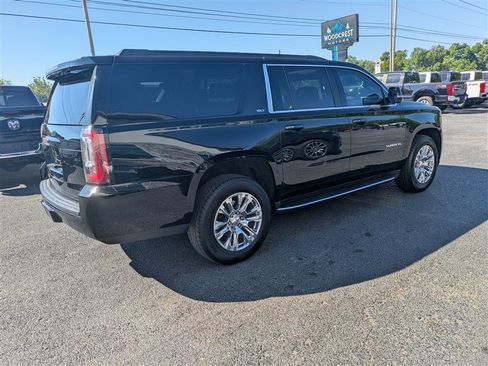 Used 2019 GMC Yukon XL SLT w/ Open Road Package AWD/4WD image 6
