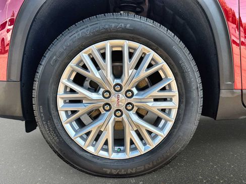Used 2026 GMC Acadia Elevation w/ Elevation Premium Package FWD image 15
