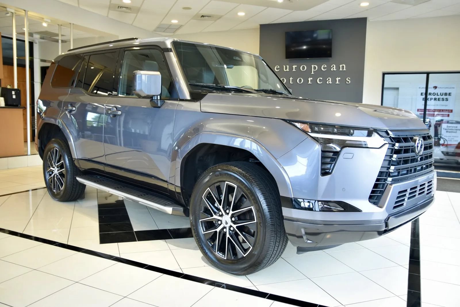 Used 2024 Lexus GX 550 w/ Accessory Package (Z1) AWD/4WD image 1