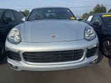 Used 2017 Porsche Cayenne Platinum Edition image 4