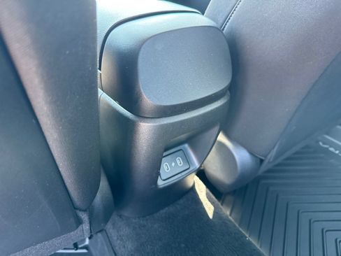 Used 2024 Hyundai Elantra Blue FWD image 14