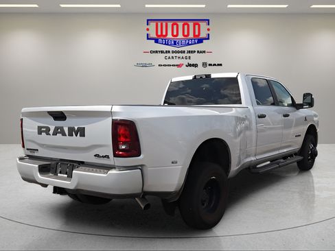 New 2026 RAM 3500 Big Horn AWD/4WD image 3