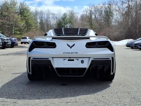 Used 2017 Chevrolet Corvette Stingray Coupe w/ 3LT Preferred Equipment Group image 4