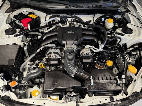 Used 2022 Toyota GR86 Premium RWD image 22
