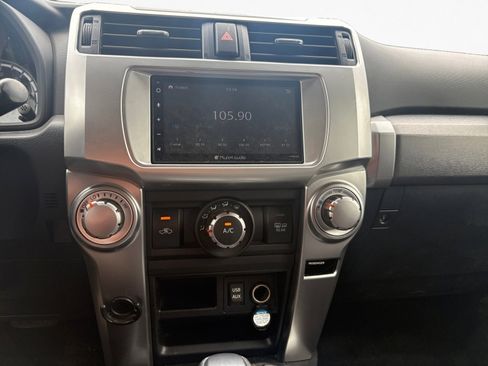 Used 2017 Toyota 4Runner SR5 image 12