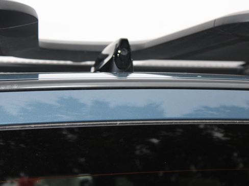 Used 2024 Land Rover Defender 110 S image 80