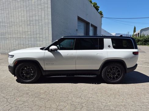Used 2023 Rivian R1S Adventure AWD/4WD image 8